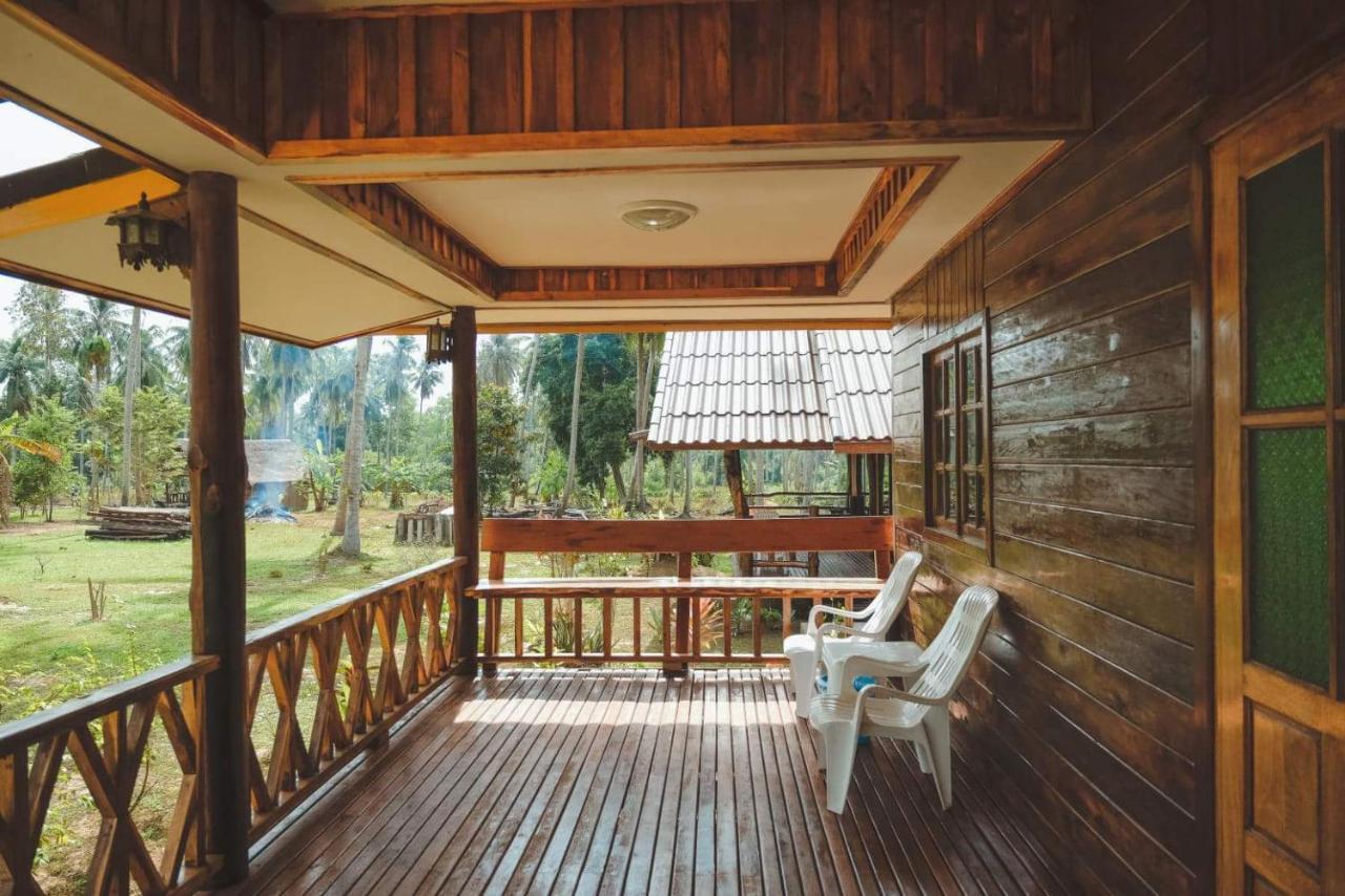 Kohjum Freedom Resort Koh Jum Εξωτερικό φωτογραφία