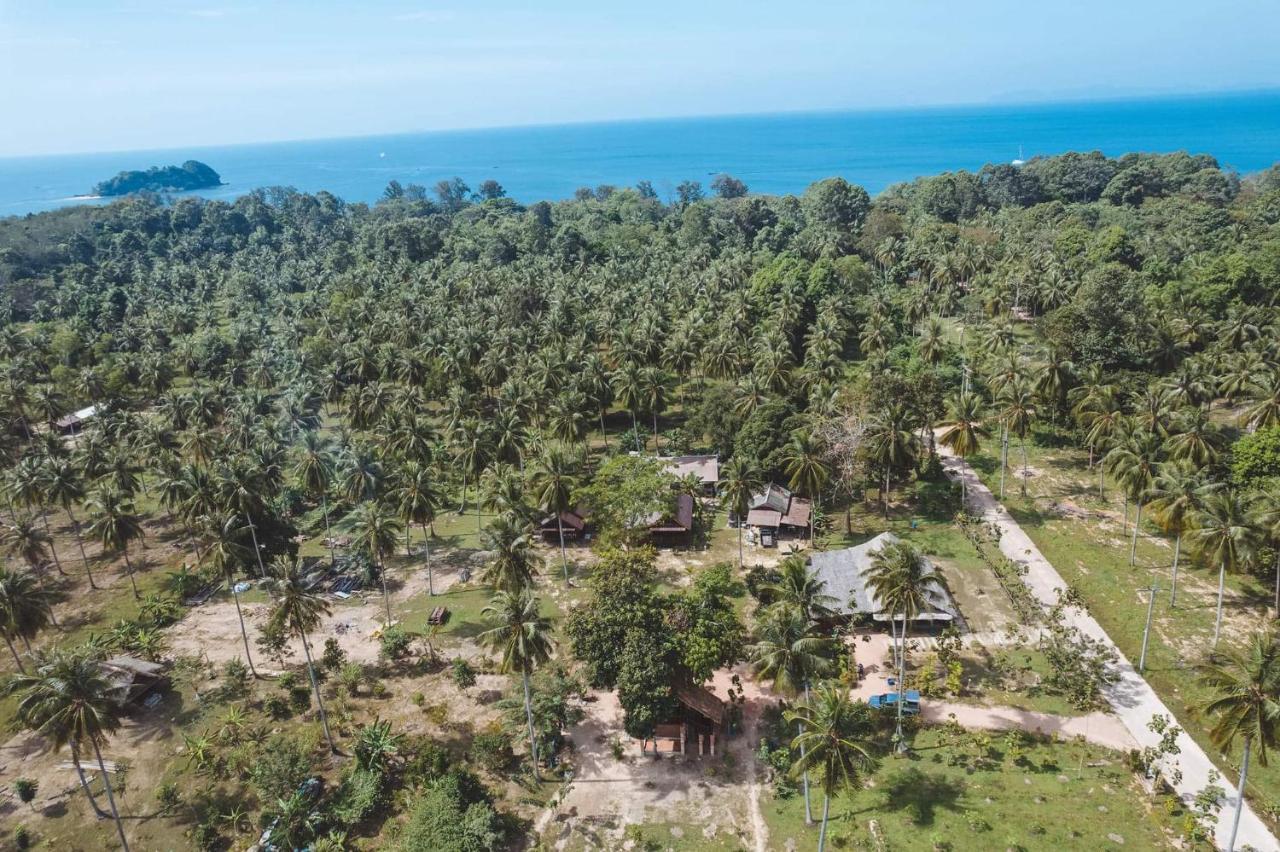 Kohjum Freedom Resort Koh Jum Εξωτερικό φωτογραφία