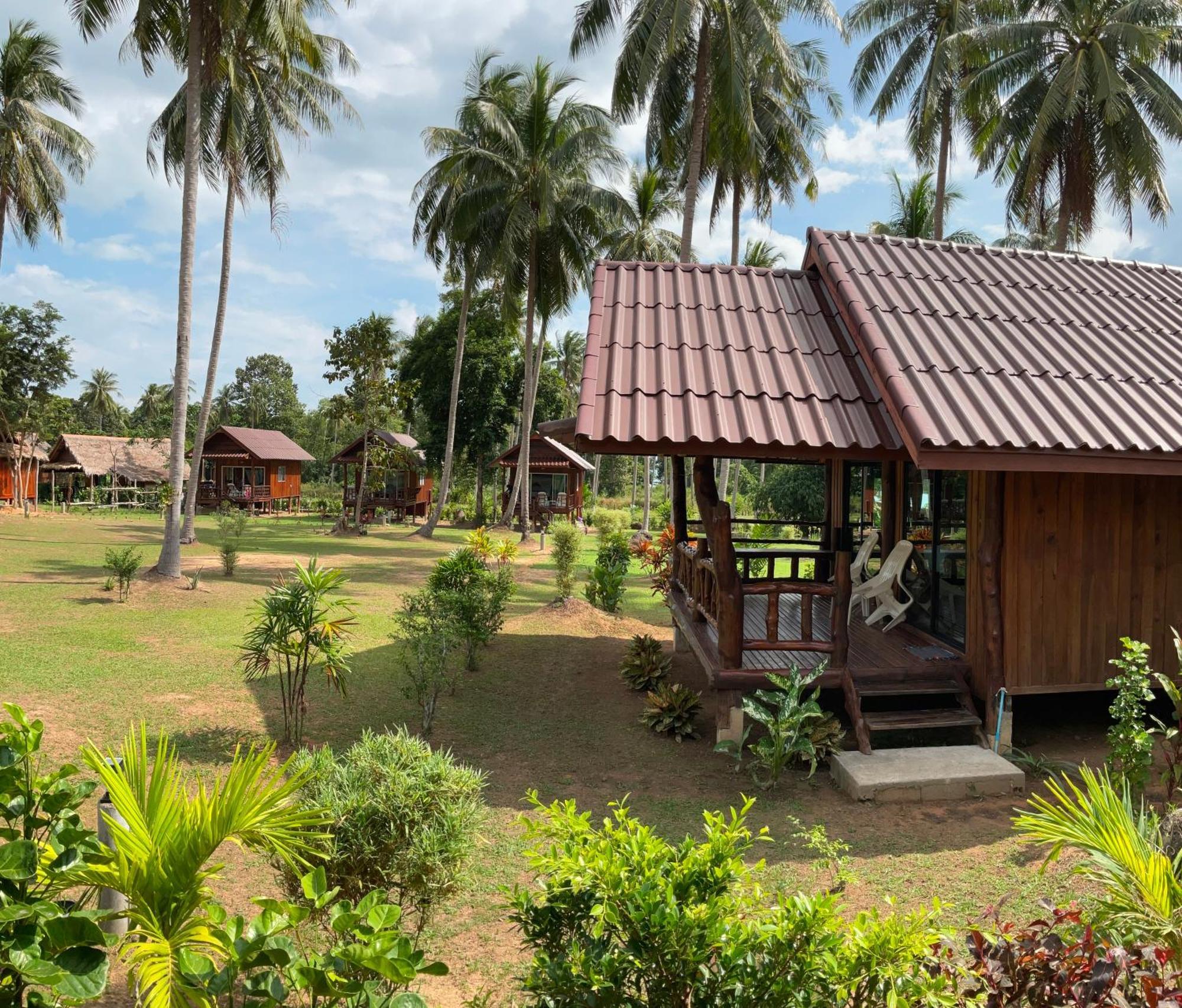 Kohjum Freedom Resort Koh Jum Εξωτερικό φωτογραφία